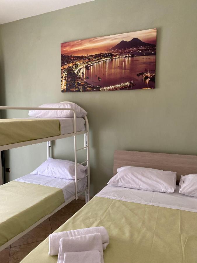Hotel Falu Napoli Centro Camera Con Cucina E Bagno Privato Exterior foto